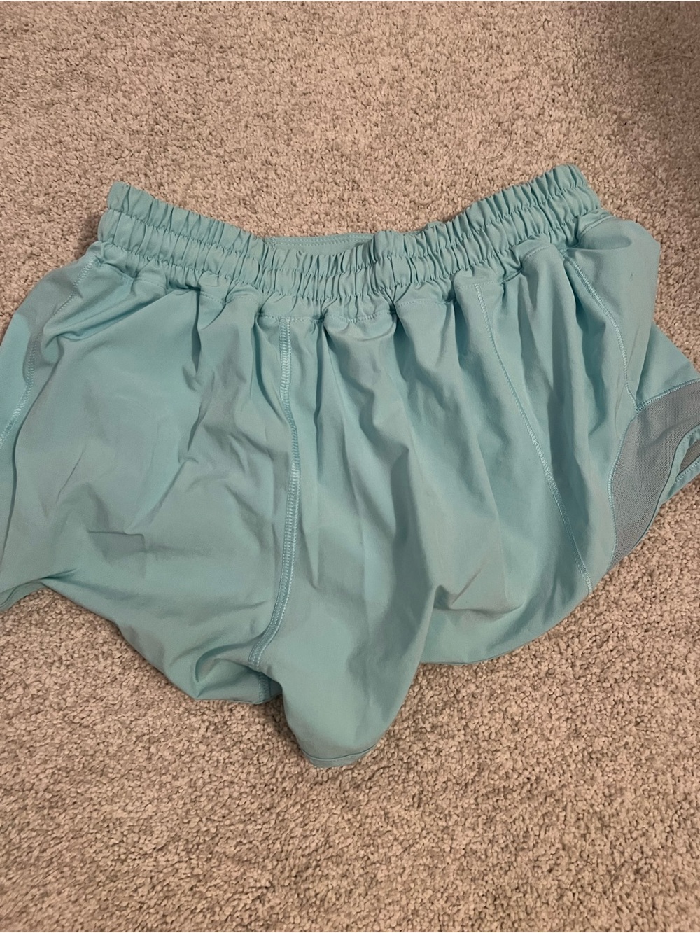 Lululemon Hotty Hot Low Rise 2.5” Short Size 6